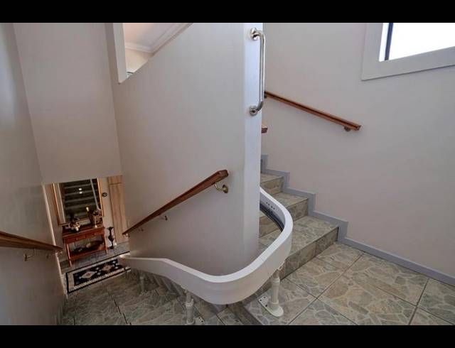 4 BEDROOM HOUSE FOR SALE IN STILBAAI-WES